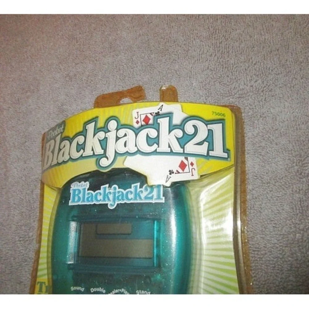 Radica Blackjack Game Electronic Handheld Pocket 21 Travel Casino 1997 Sealed